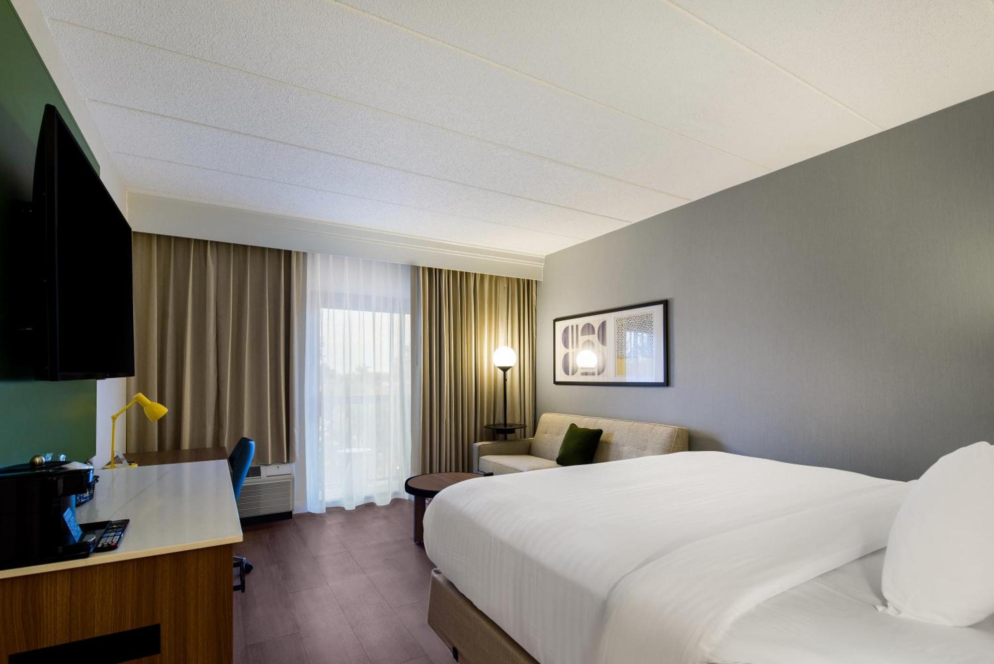 Отель Sonesta Select Philadelphia Airport Экстерьер фото